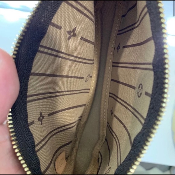 Limited Edition Trunks Mini Pochette - Picture 9 of 10